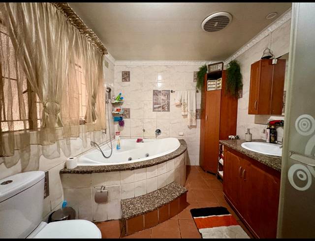 4 BEDROOM HOUSE FOR SALE IN DALPARK
